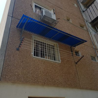 גגון לחלון